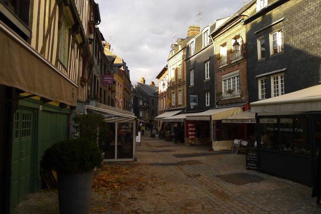 La Compagnie De La Ville Honfleur Exterior photo